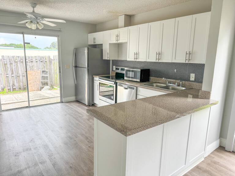 4852 Orleans Court D