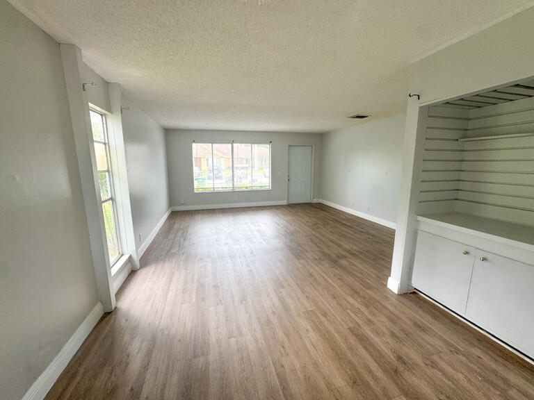 4852 Orleans Court D