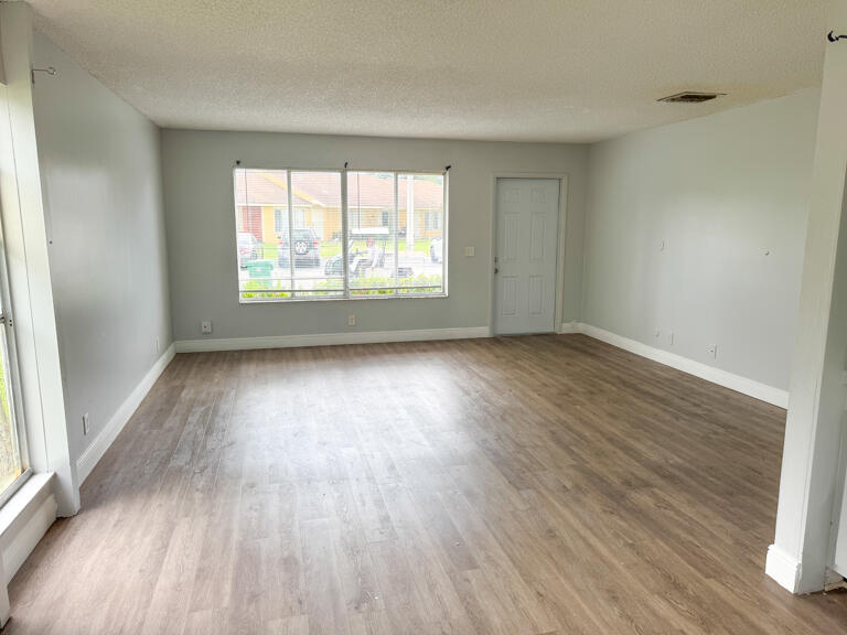 4852 Orleans Court D