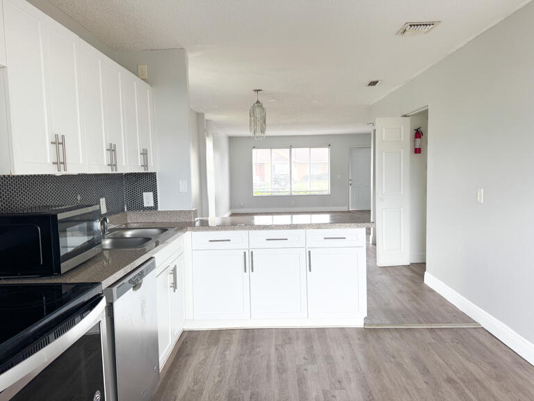 4852 Orleans Court D