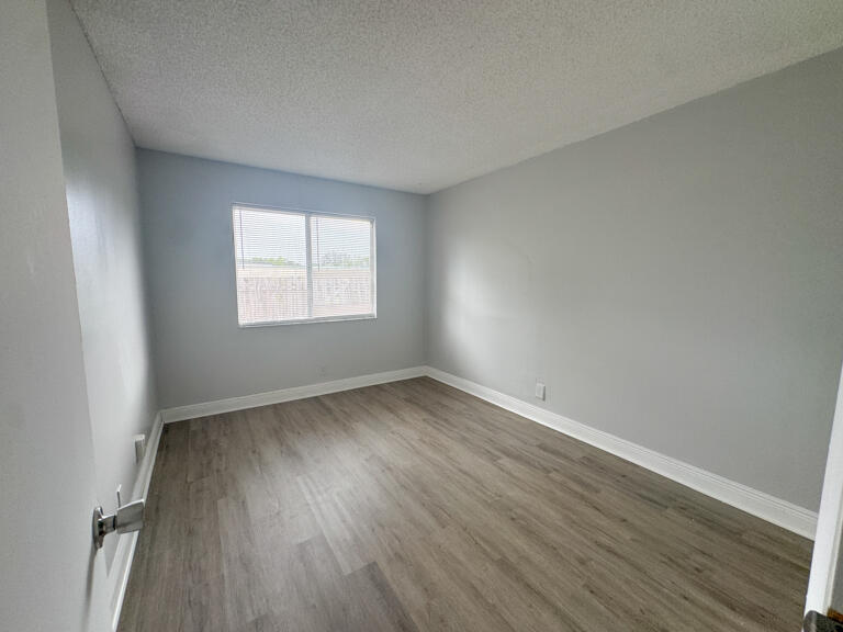 4852 Orleans Court D