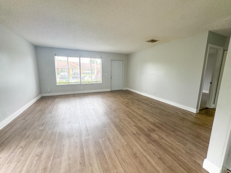 4852 Orleans Court D