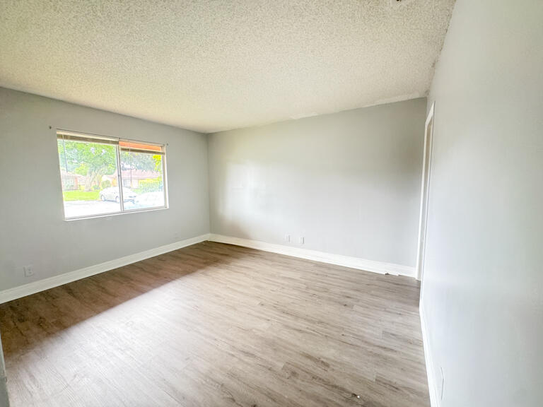 4852 Orleans Court D