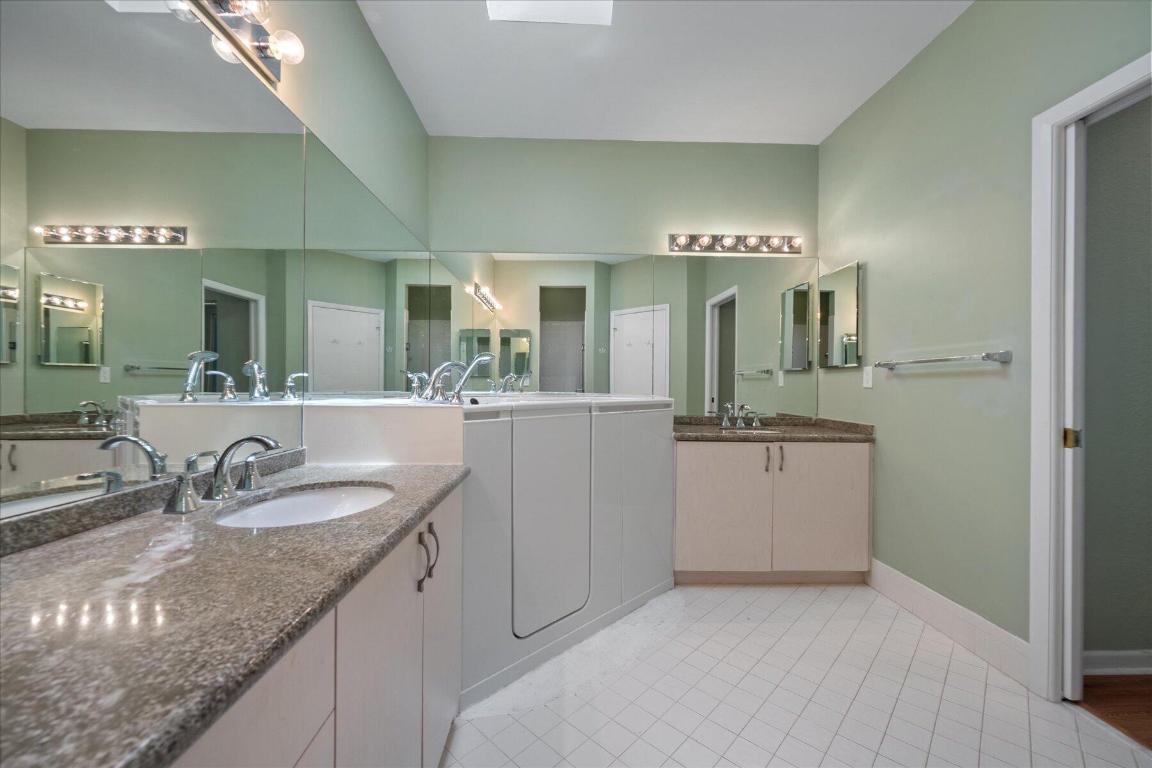 4550 Carlton Golf Drive