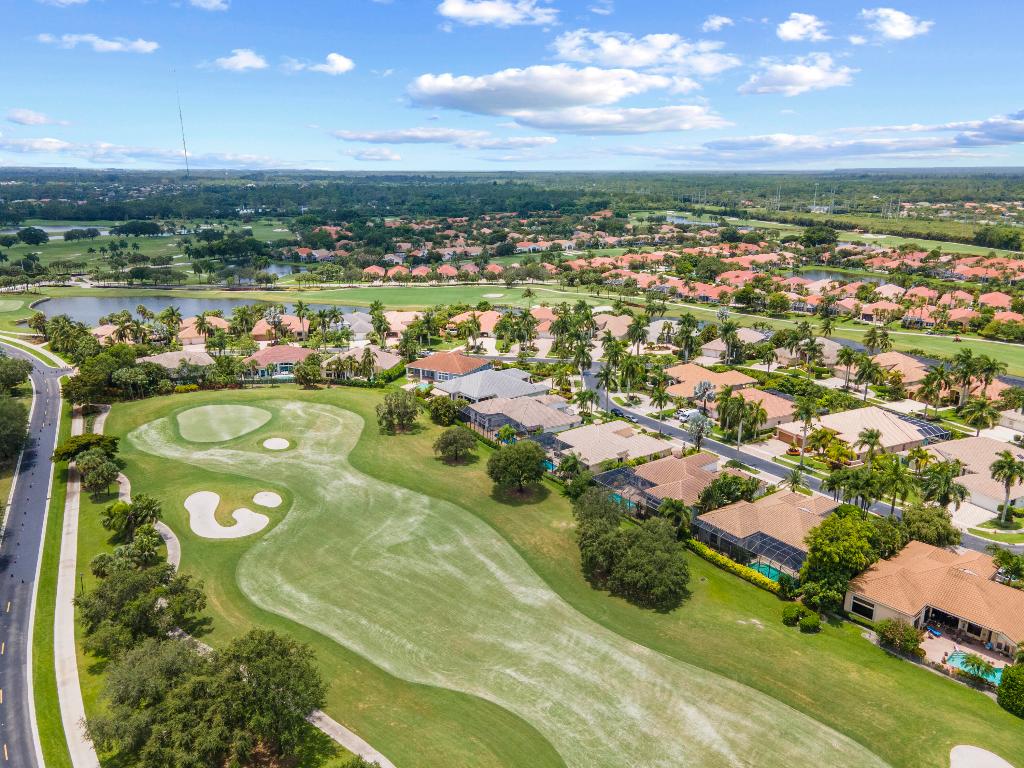 4550 Carlton Golf Drive