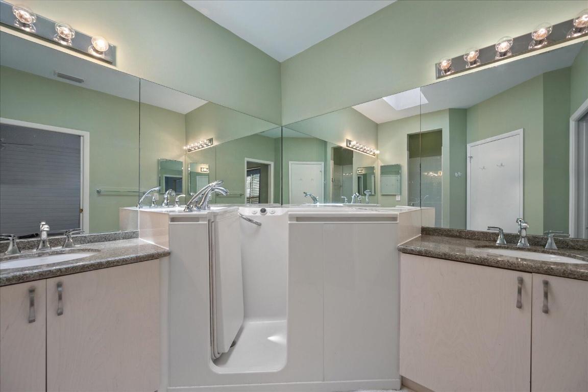 4550 Carlton Golf Drive