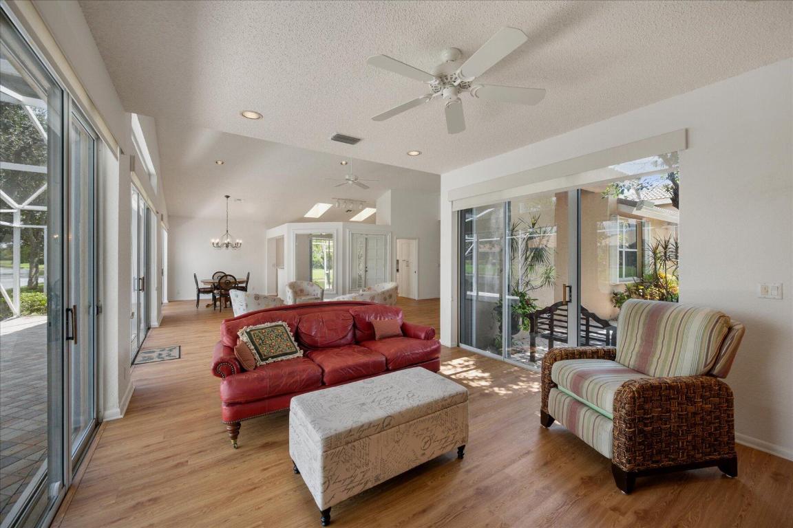 4550 Carlton Golf Drive