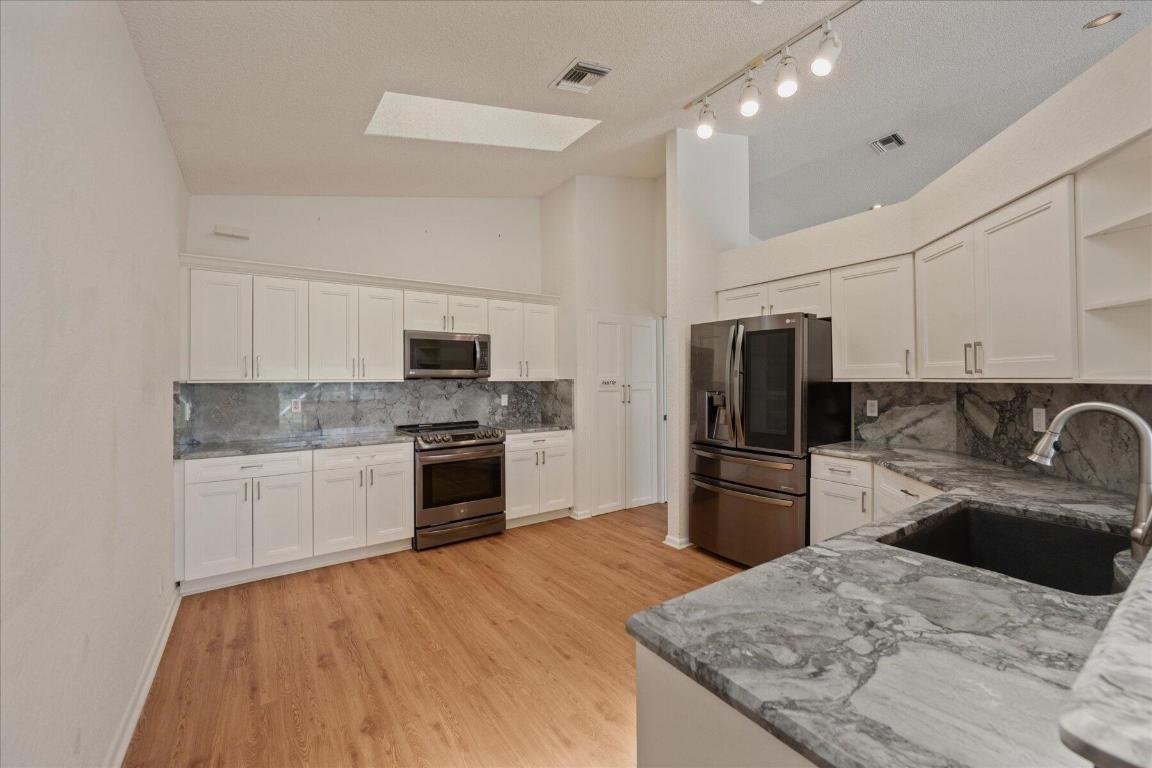 4550 Carlton Golf Drive