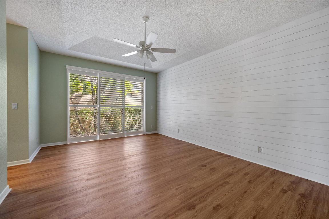 4550 Carlton Golf Drive