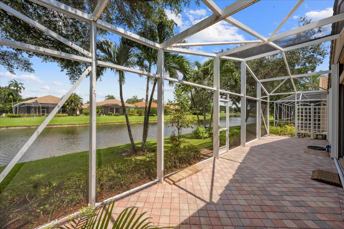 4550 Carlton Golf Drive