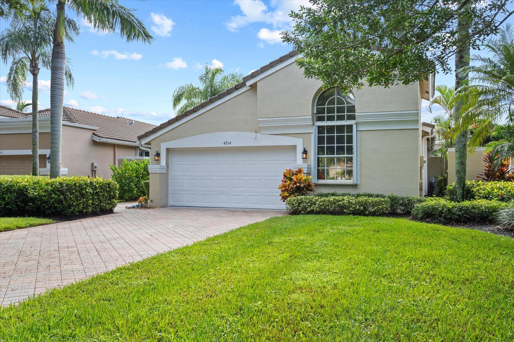 4754 Carlton Golf Drive