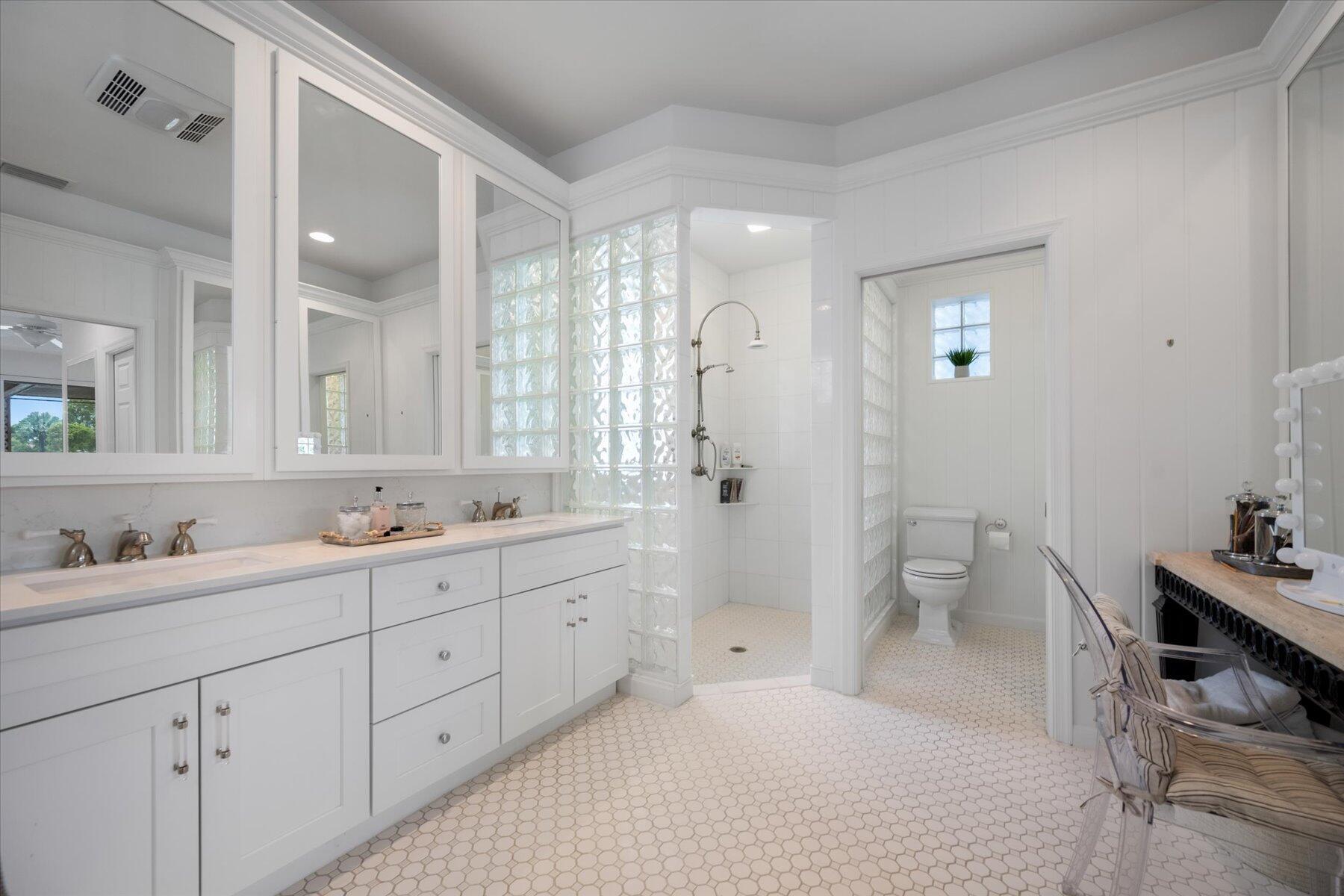 4901 Exeter Estate Lane