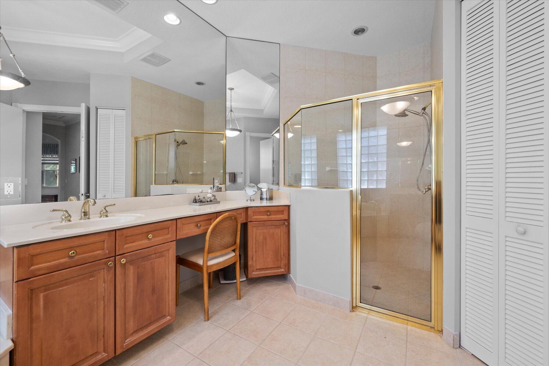 10701 Northgreen Drive