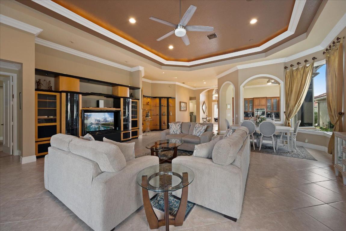 10463 Laurel Estates Lane