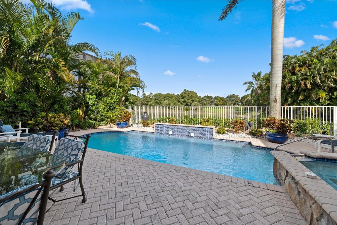 10463 Laurel Estates Lane