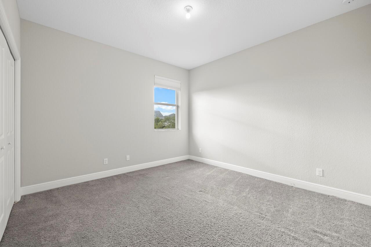 915 Sweetgrass Street