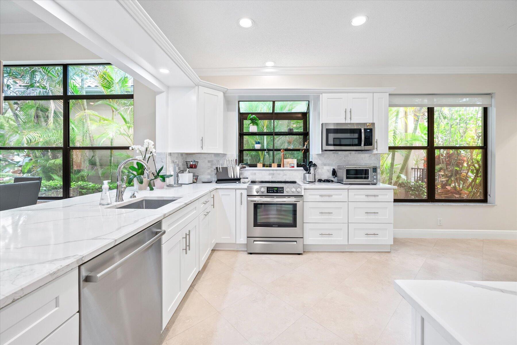 4561 Barclay Fair Way