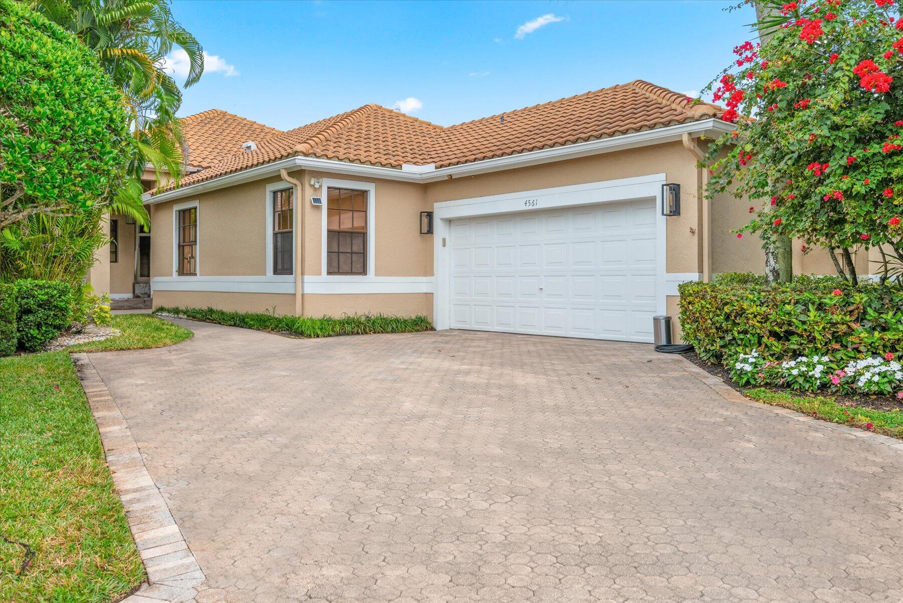 4561 Barclay Fair Way
