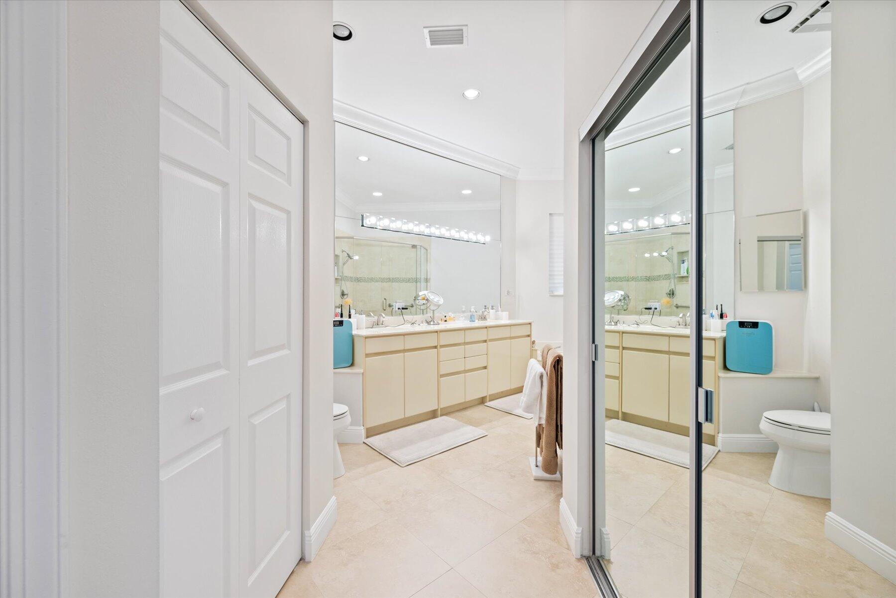 4561 Barclay Fair Way