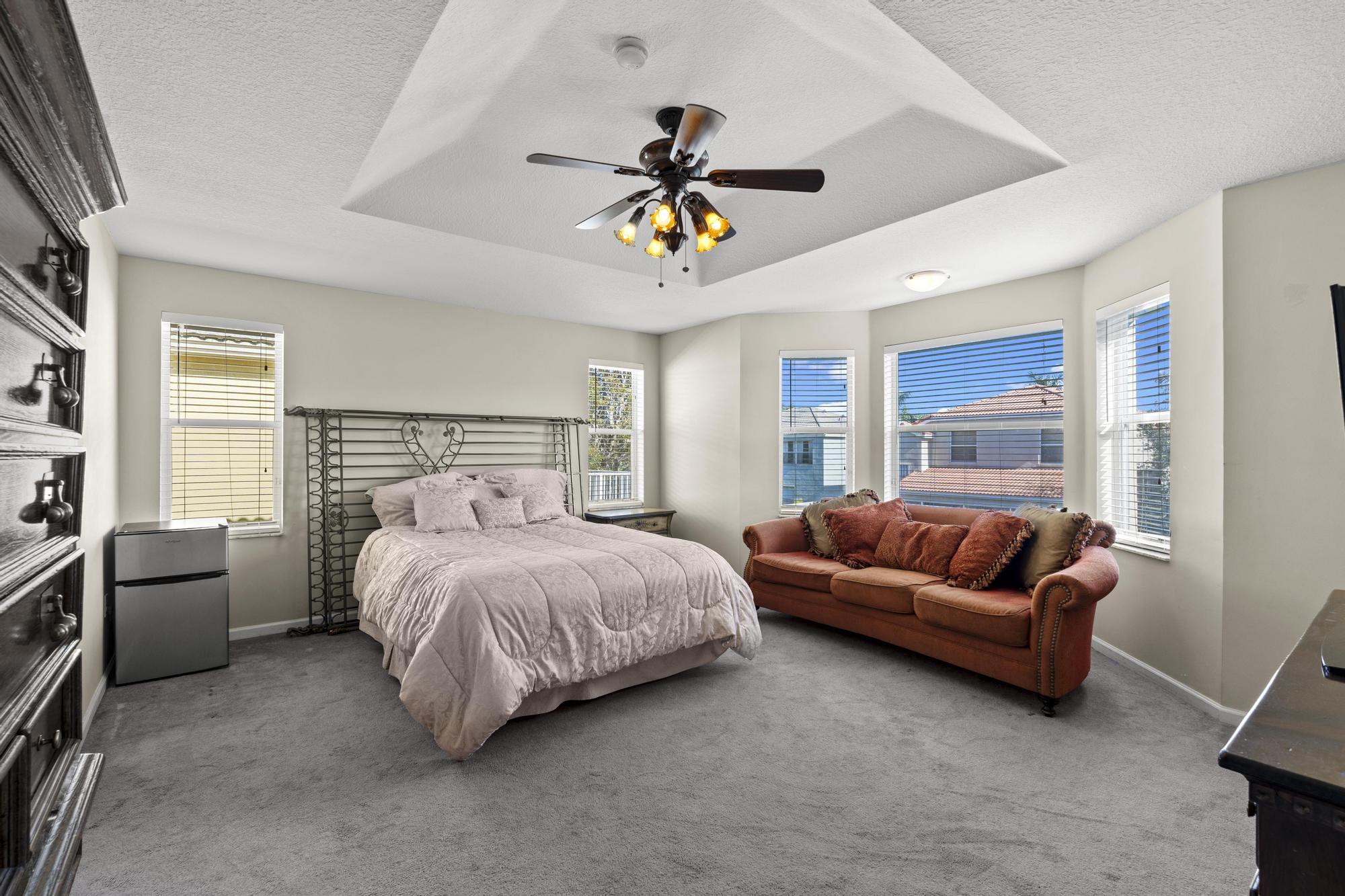 9042 Dupont Place
