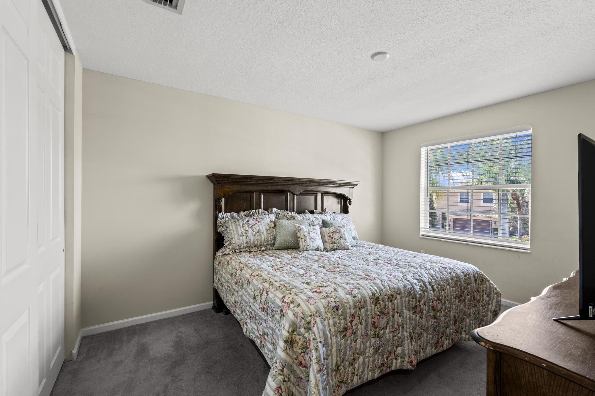 9042 Dupont Place