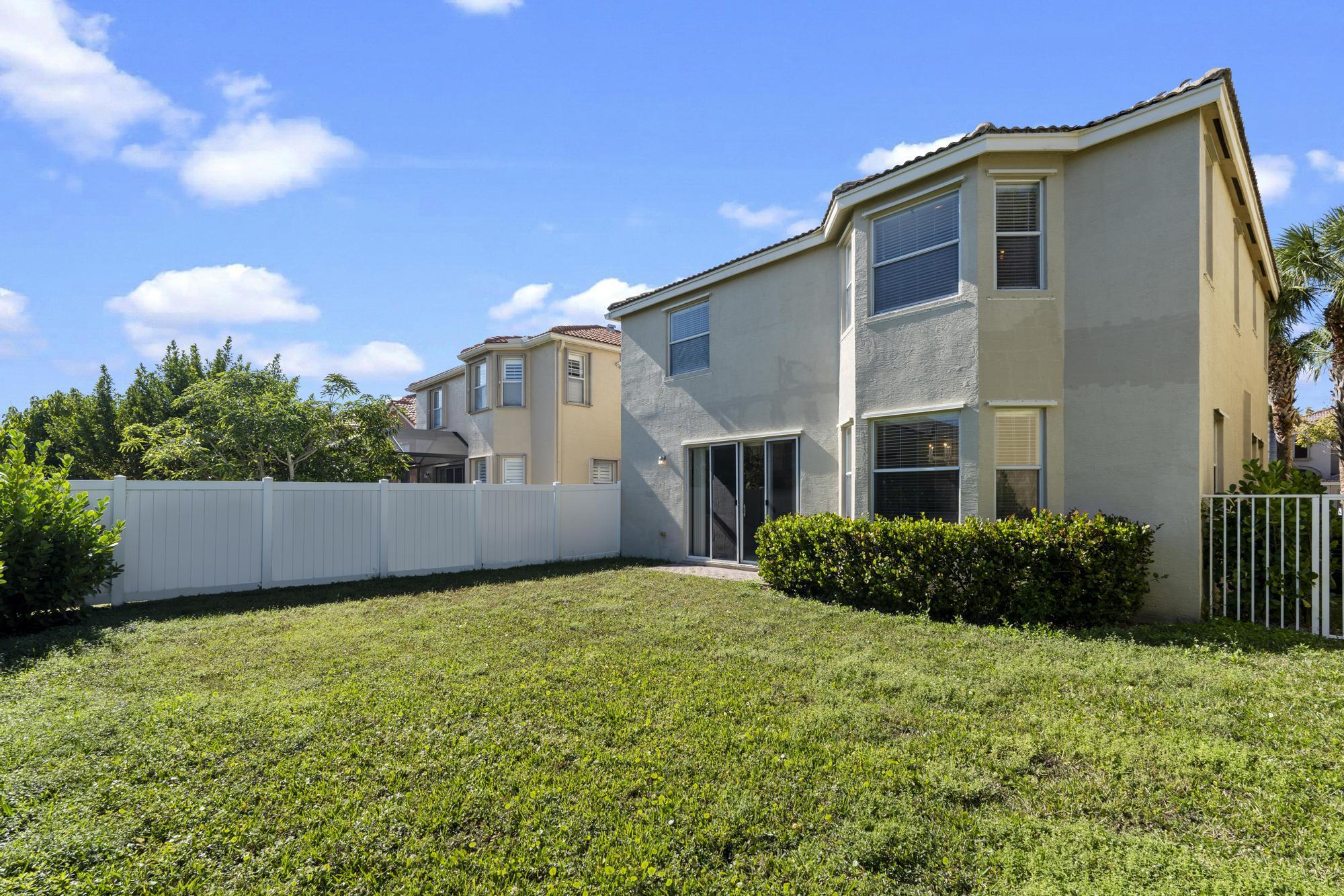 9042 Dupont Place