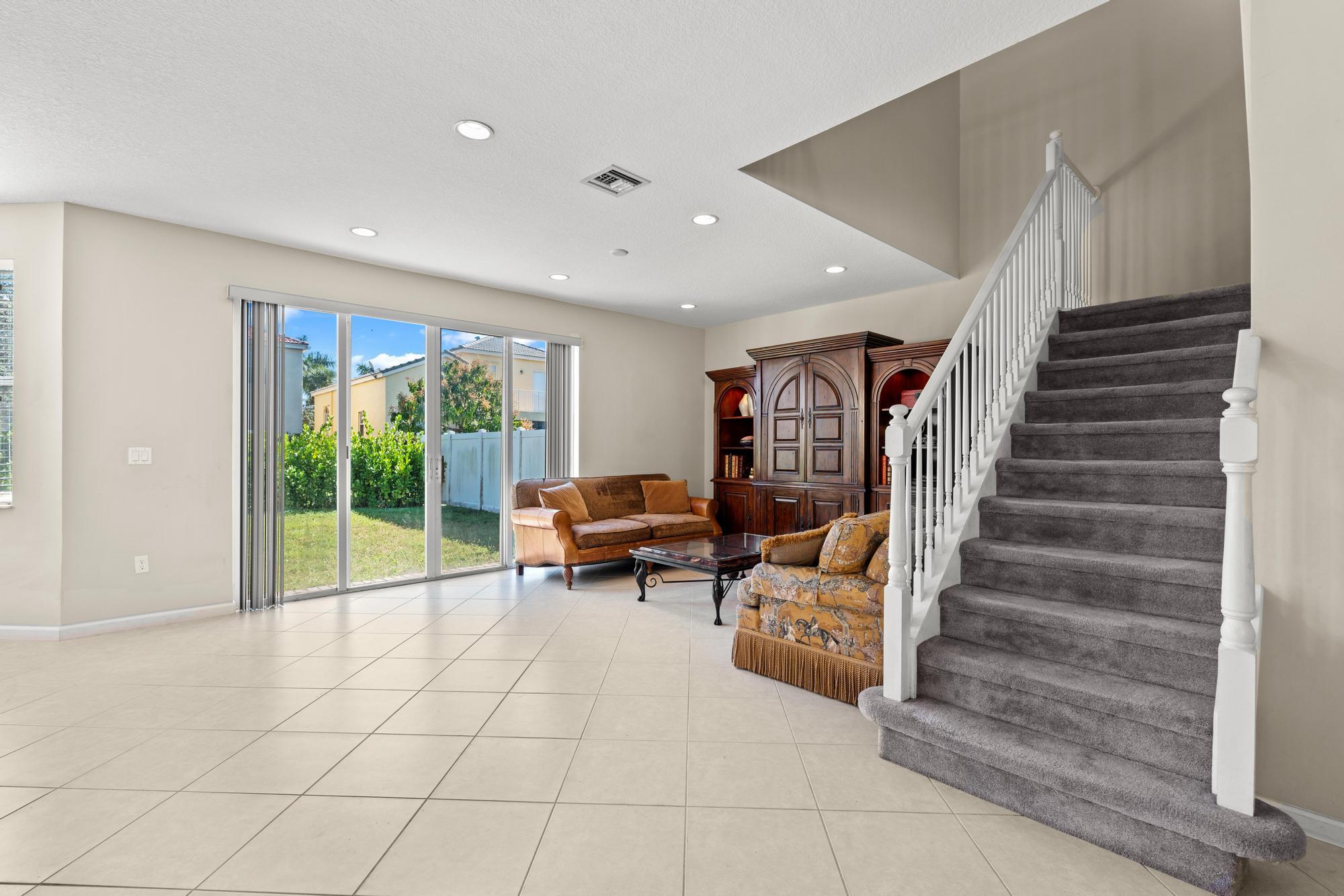 9042 Dupont Place