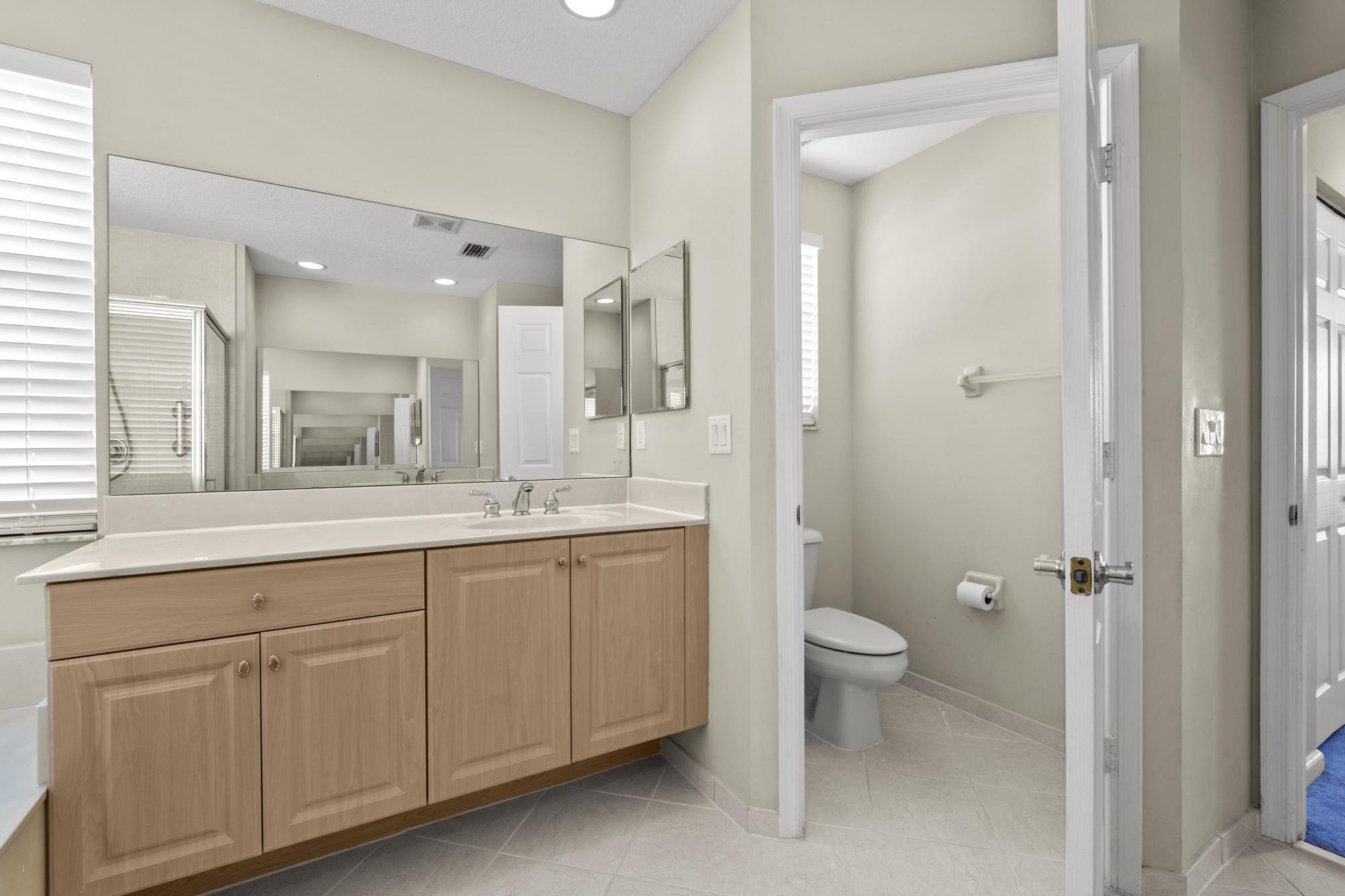 9042 Dupont Place