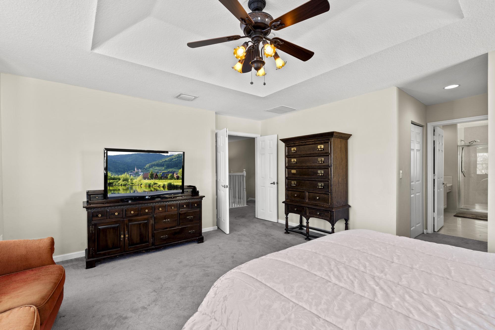 9042 Dupont Place