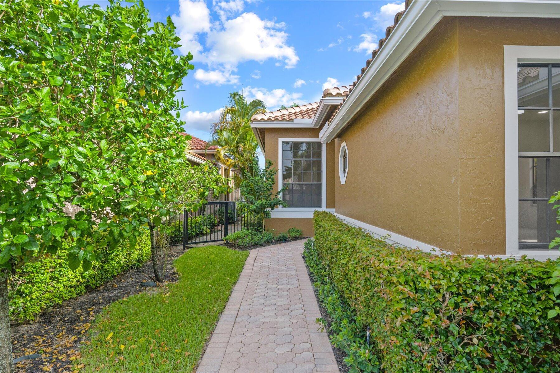 4533 Barclay Fair Way