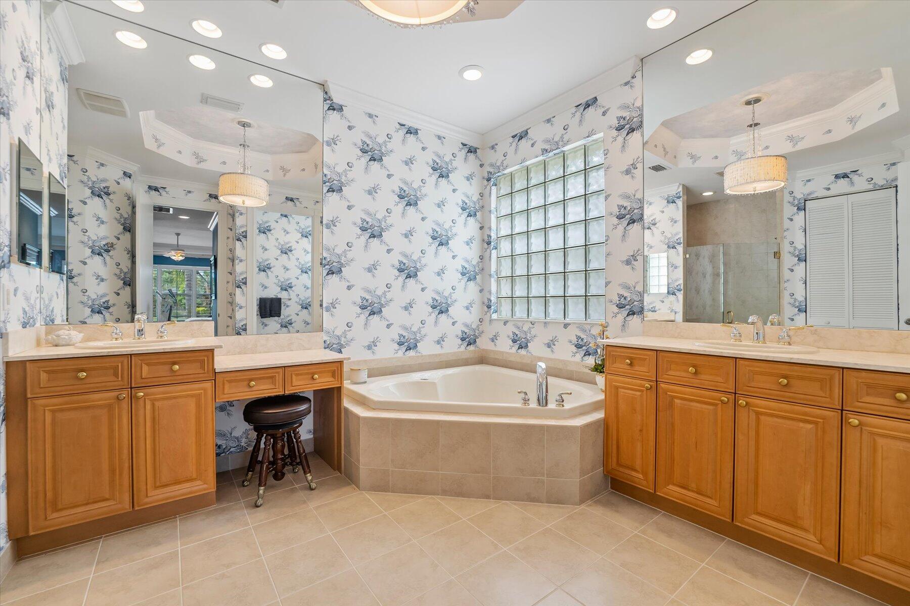 10801 Northgreen Drive