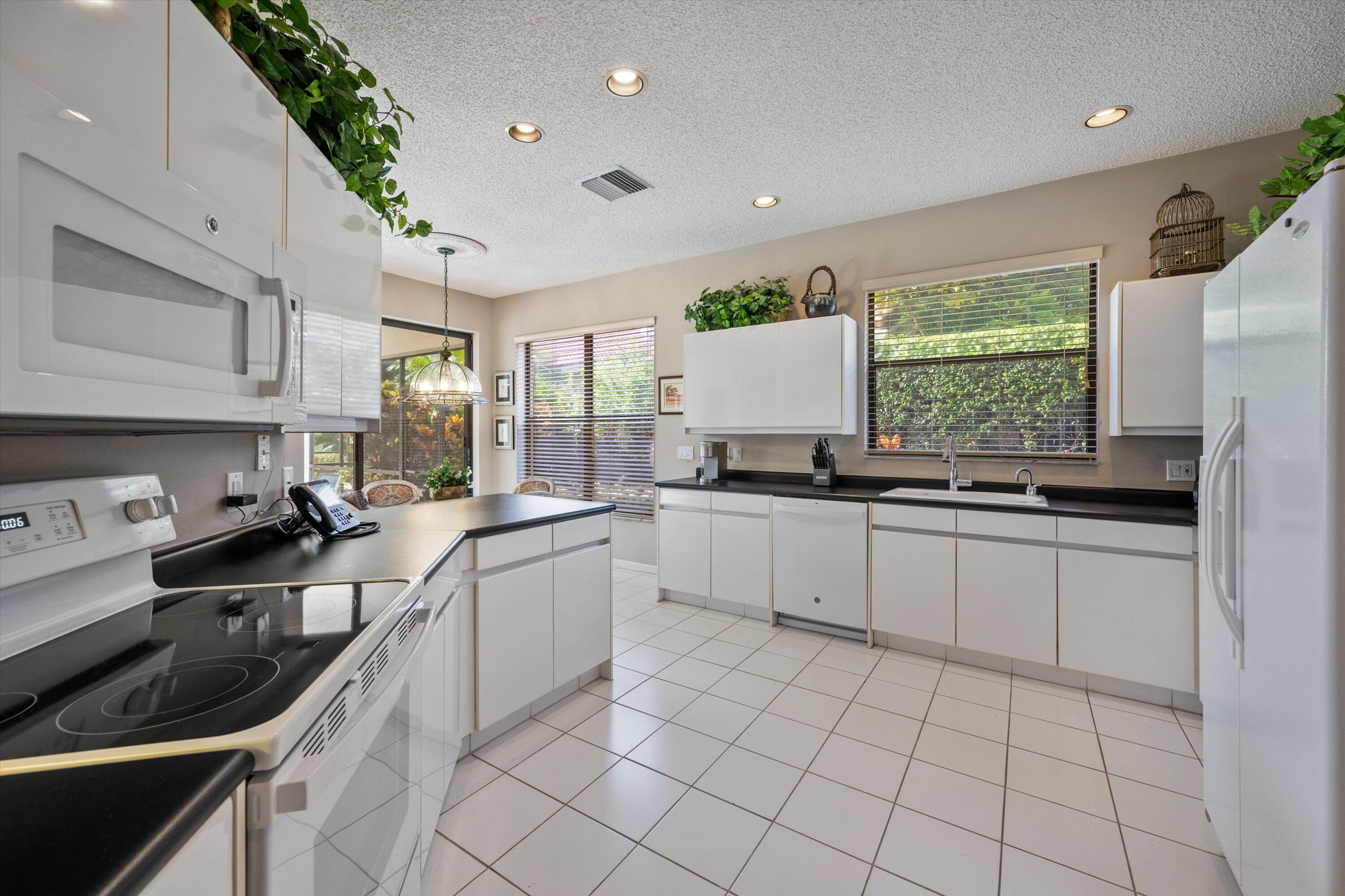 10150 Dover Carriage Lane