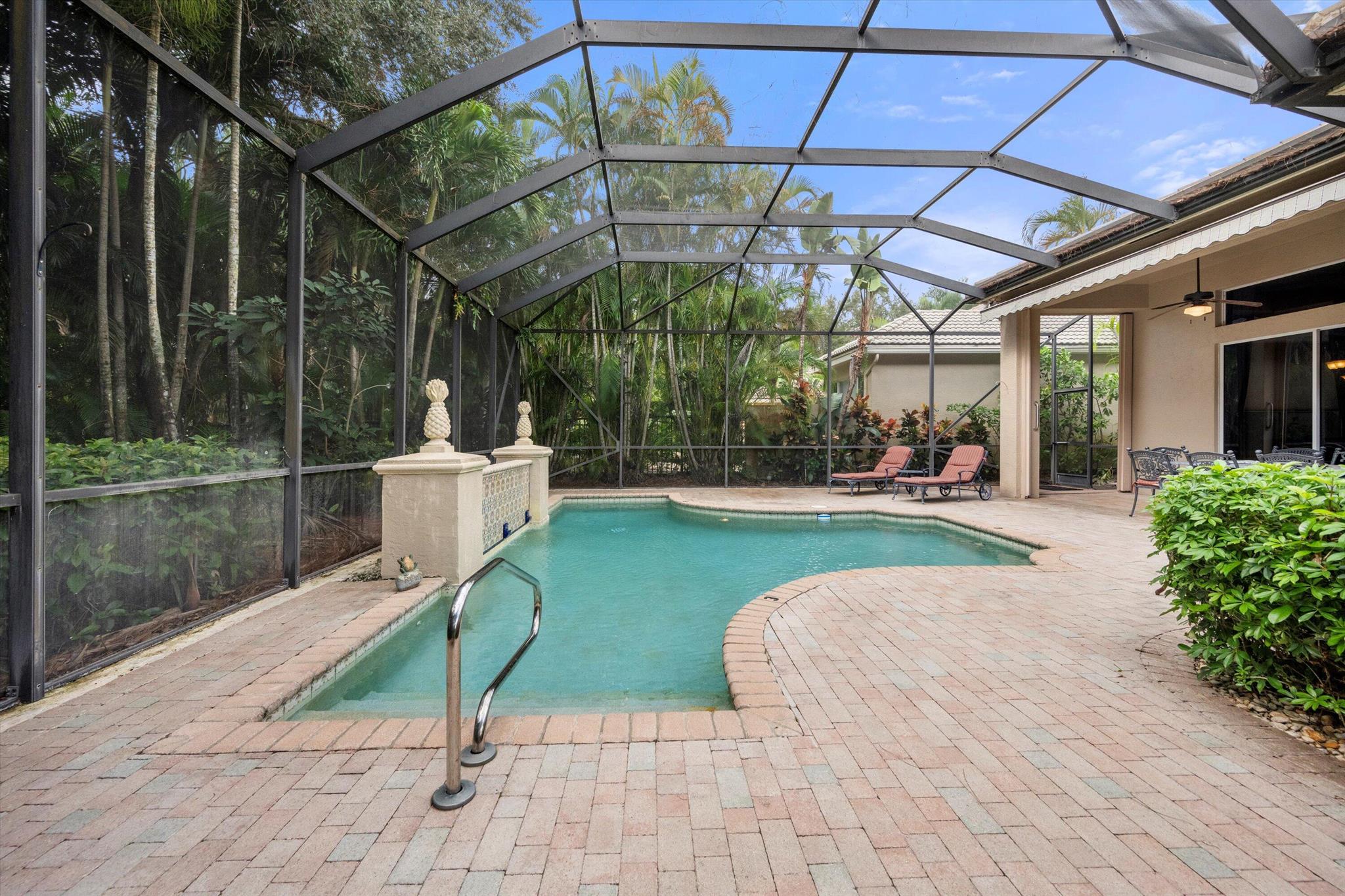 10592 Northgreen Drive