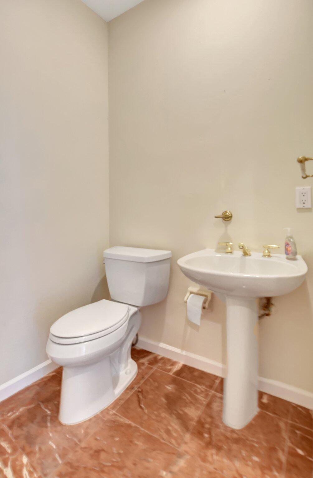 4751 Exeter Estate Lane