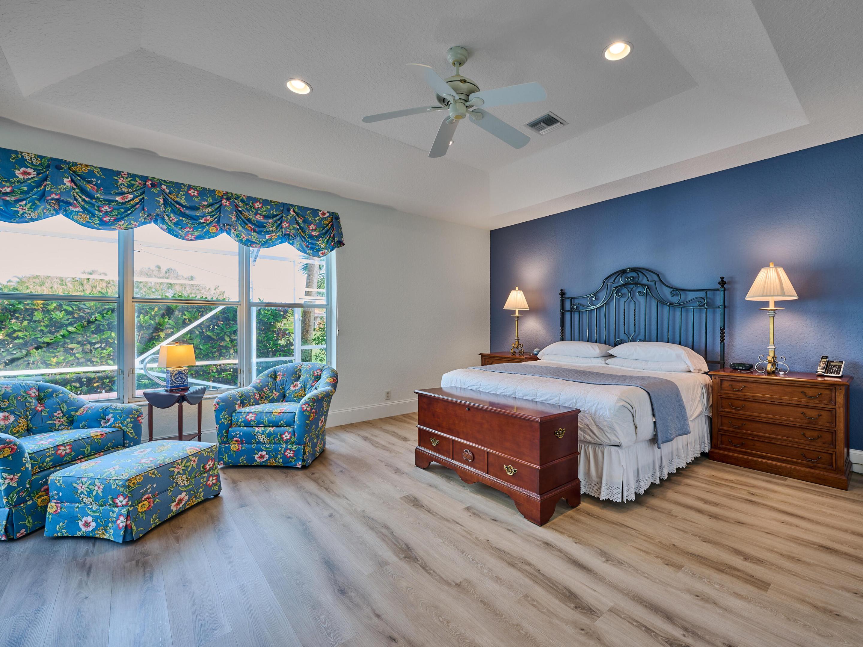 10742 Greenbriar Villa Drive