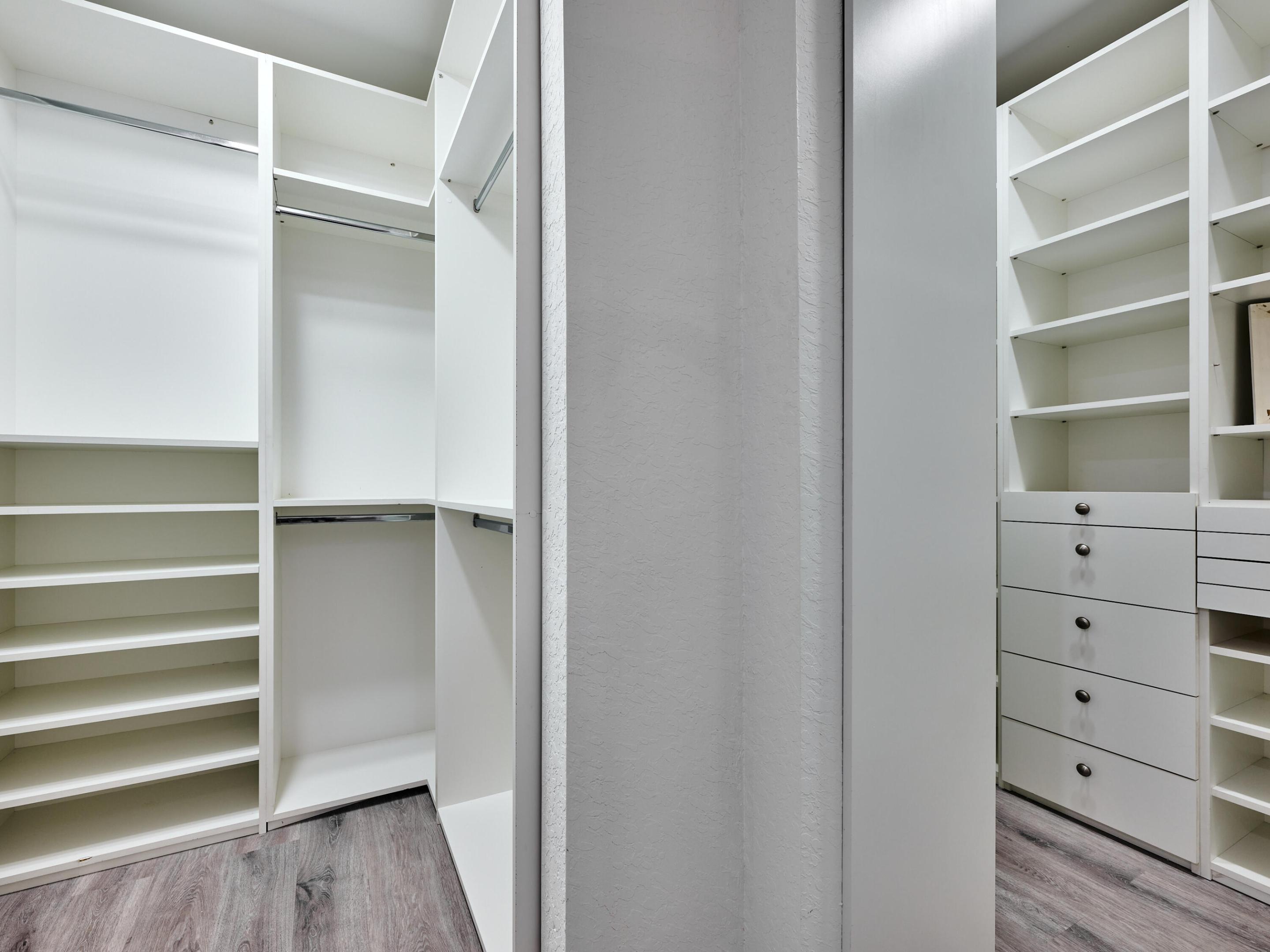 10854 Fairmont Village Drive