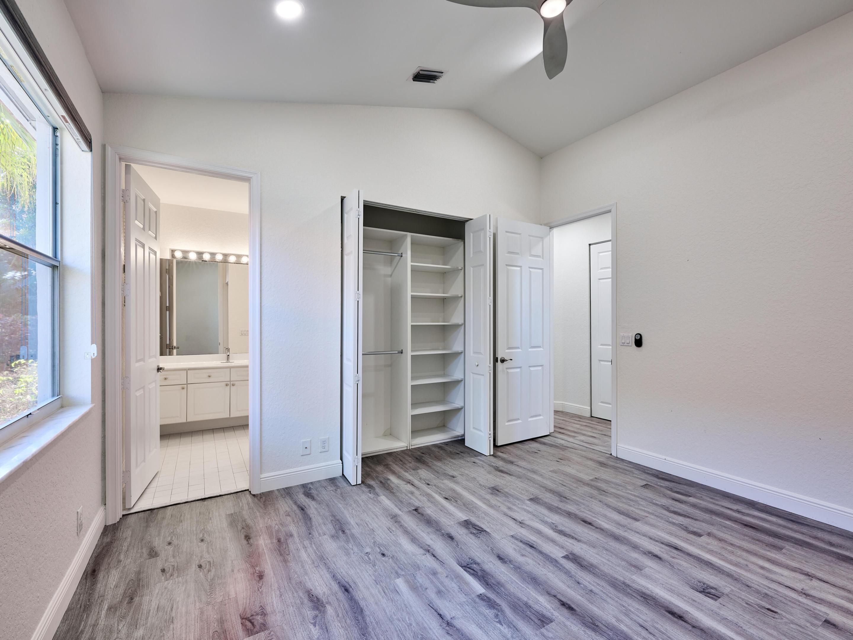 10854 Fairmont Village Drive