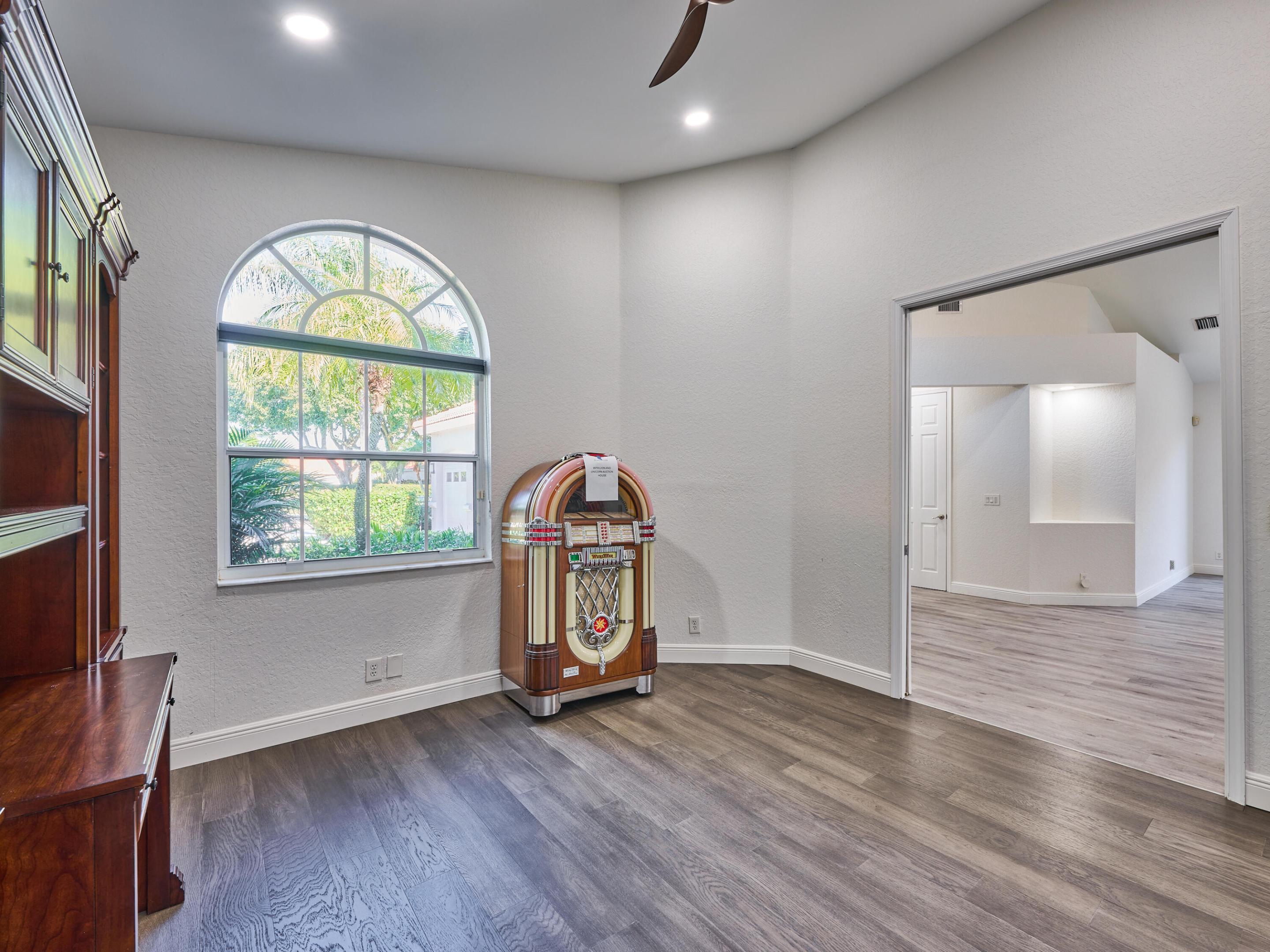 10854 Fairmont Village Drive