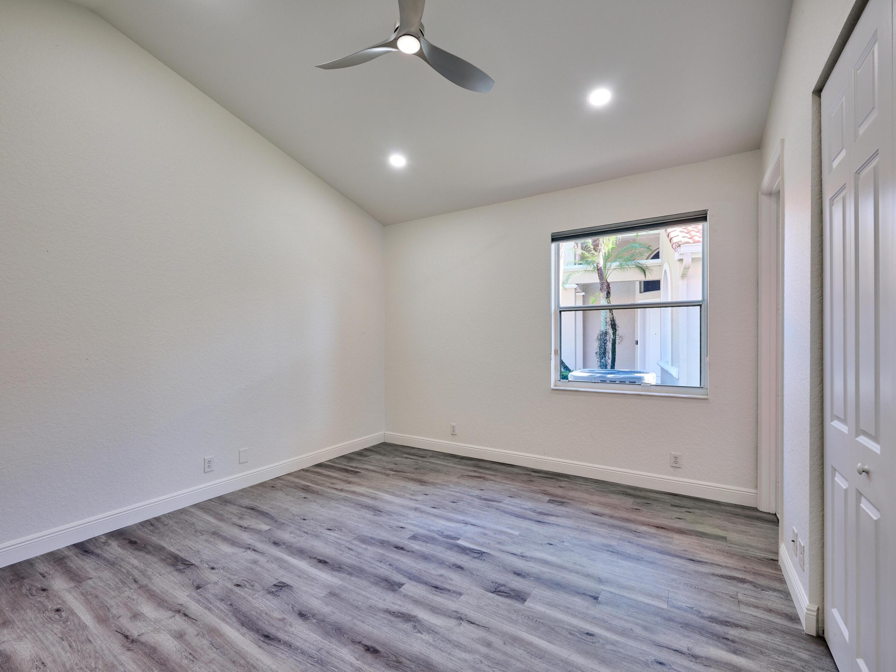 10854 Fairmont Village Drive