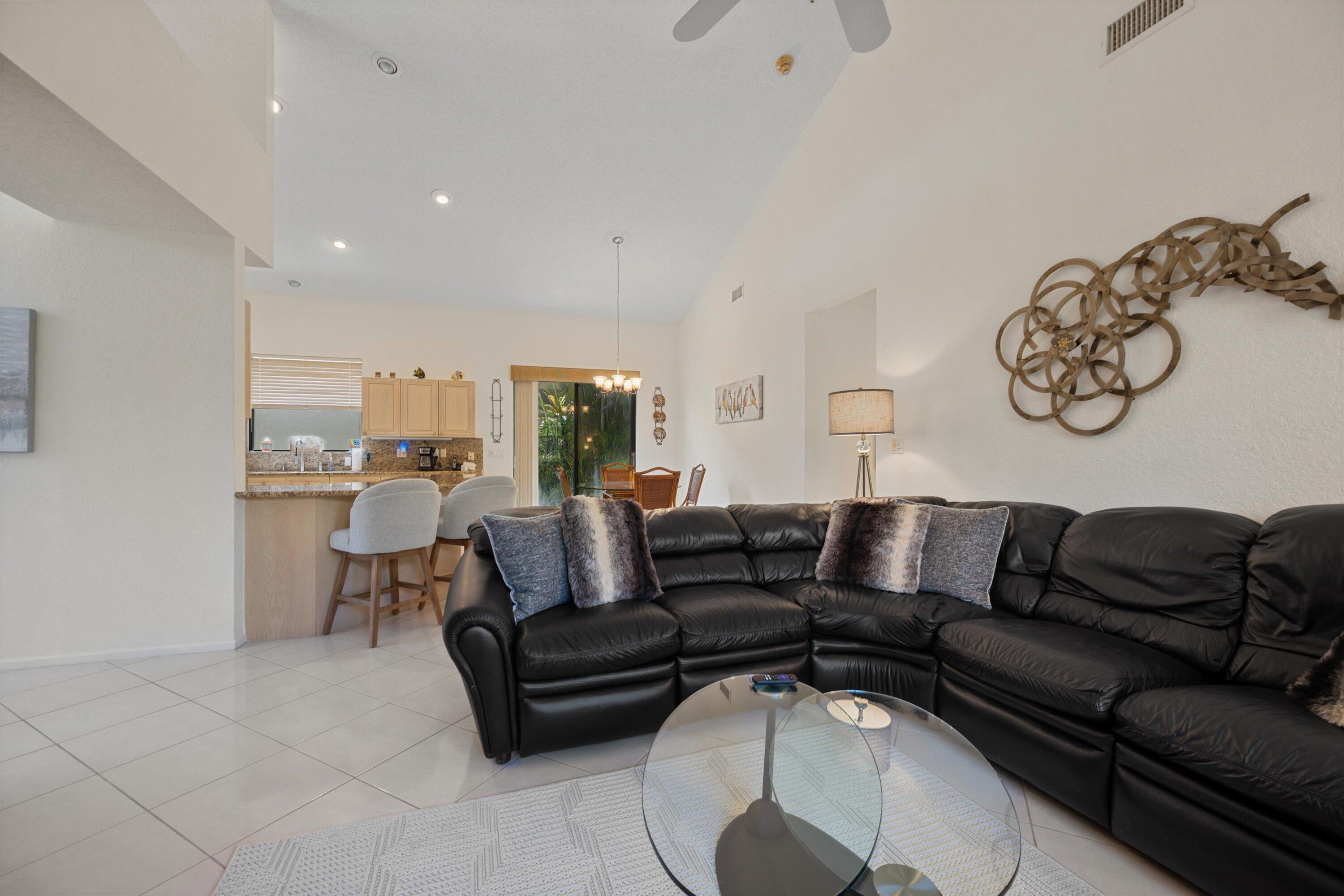 10174 Dover Carriage Lane
