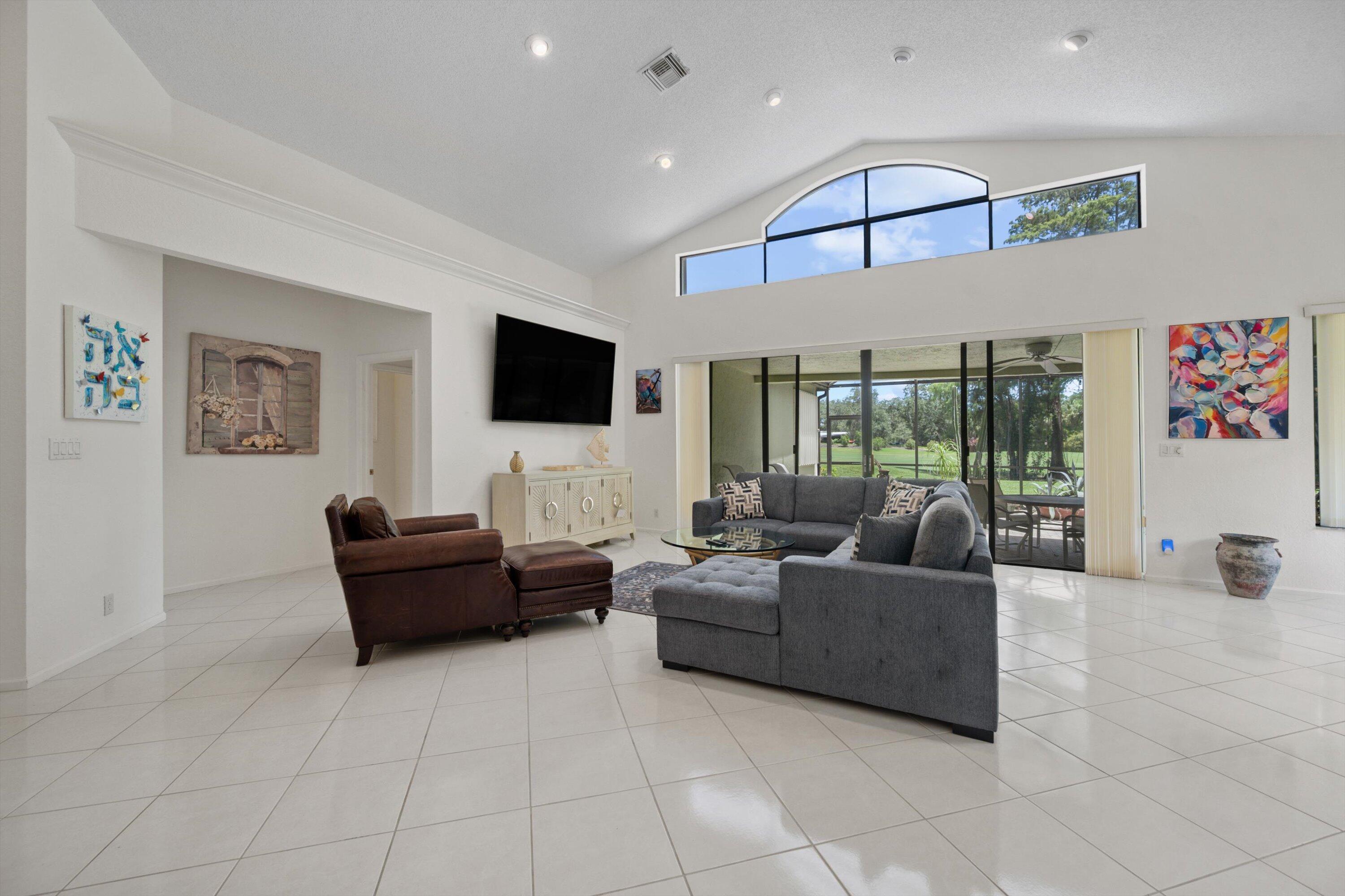 10174 Dover Carriage Lane