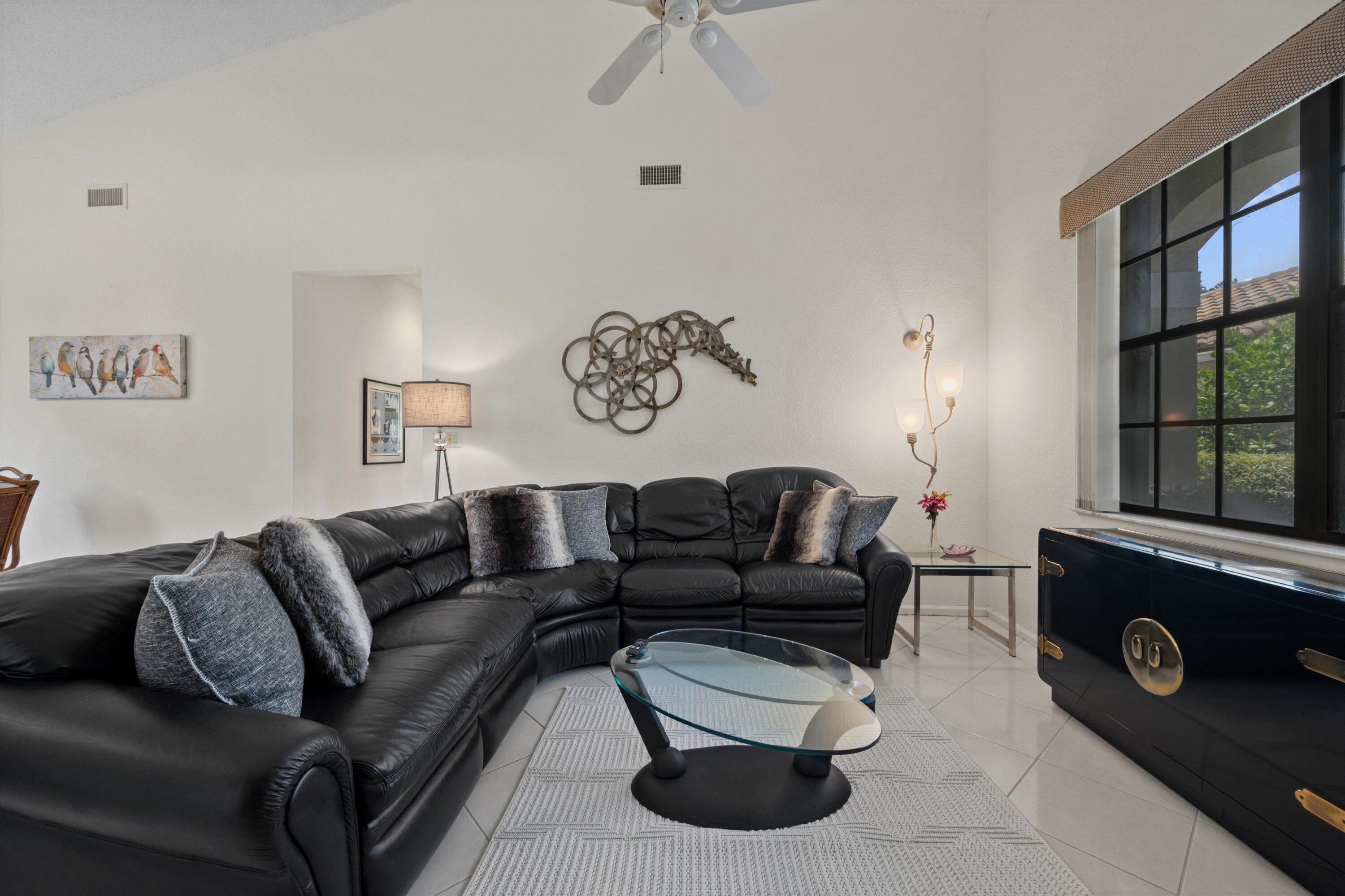 10174 Dover Carriage Lane