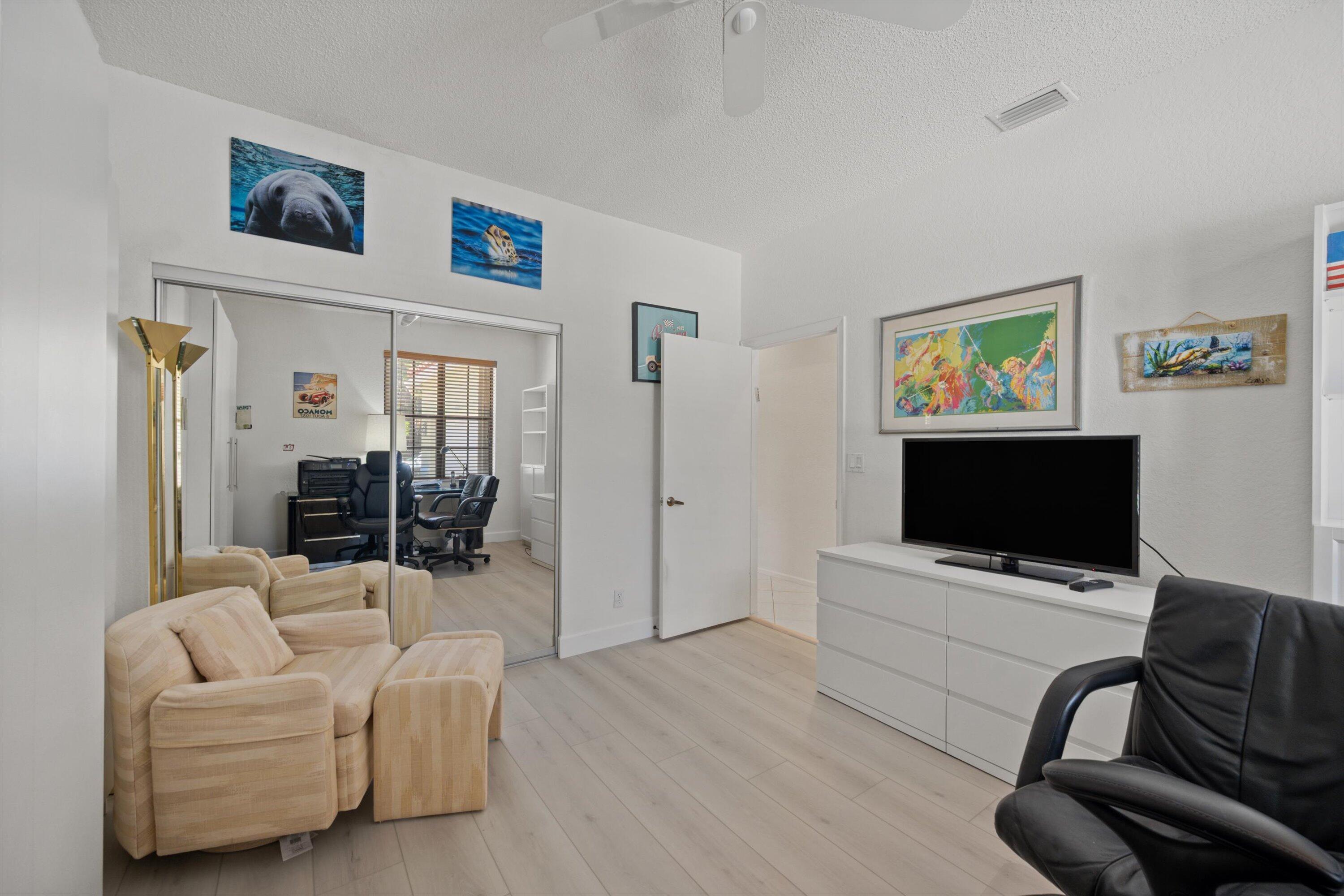 10174 Dover Carriage Lane