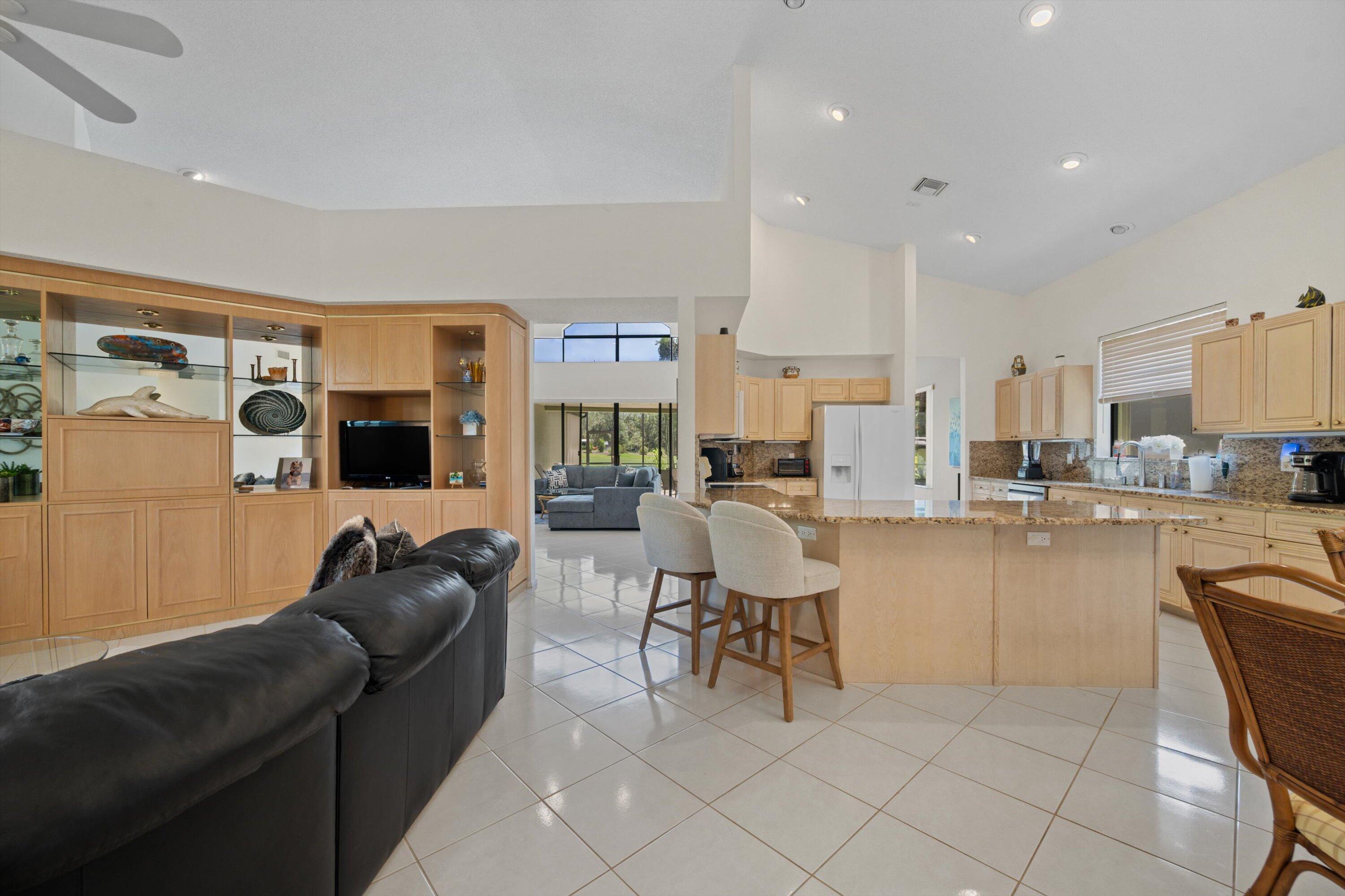 10174 Dover Carriage Lane