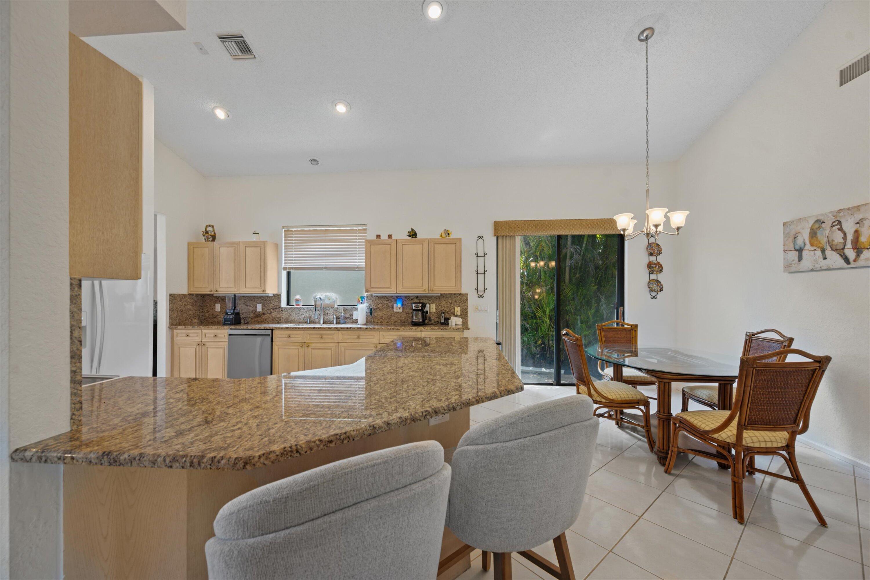 10174 Dover Carriage Lane