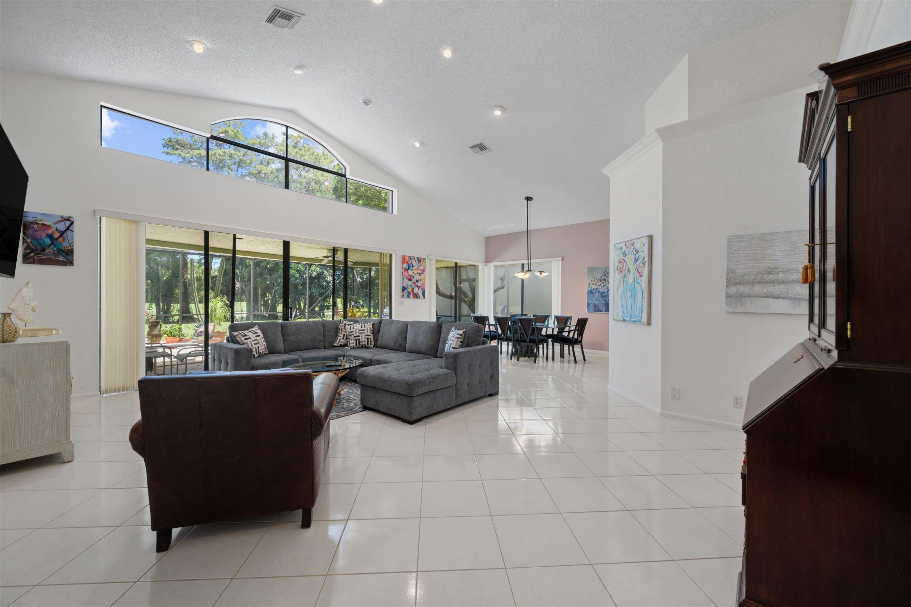 10174 Dover Carriage Lane