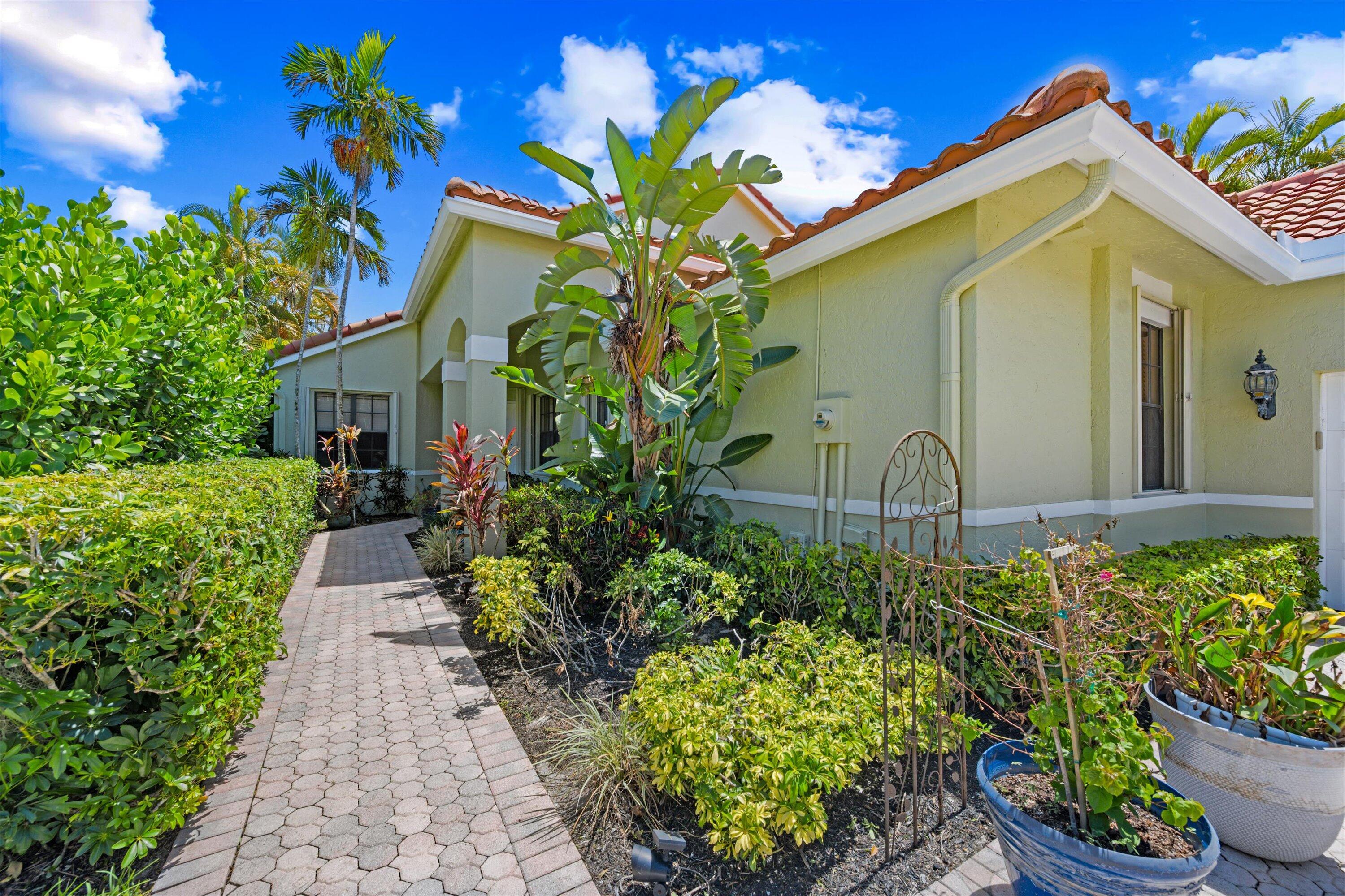 10174 Dover Carriage Lane