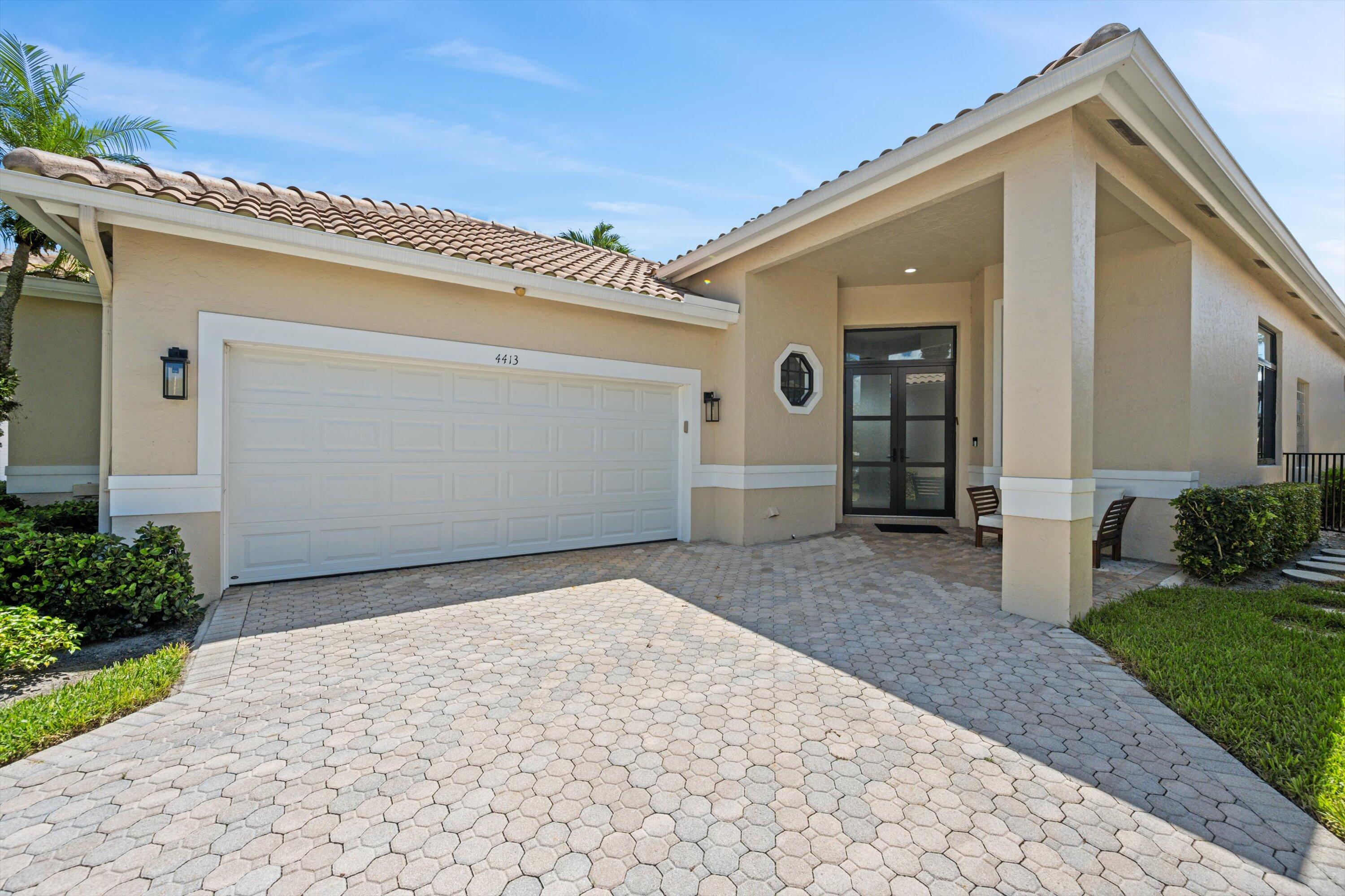 4413 Barclay Fair Way