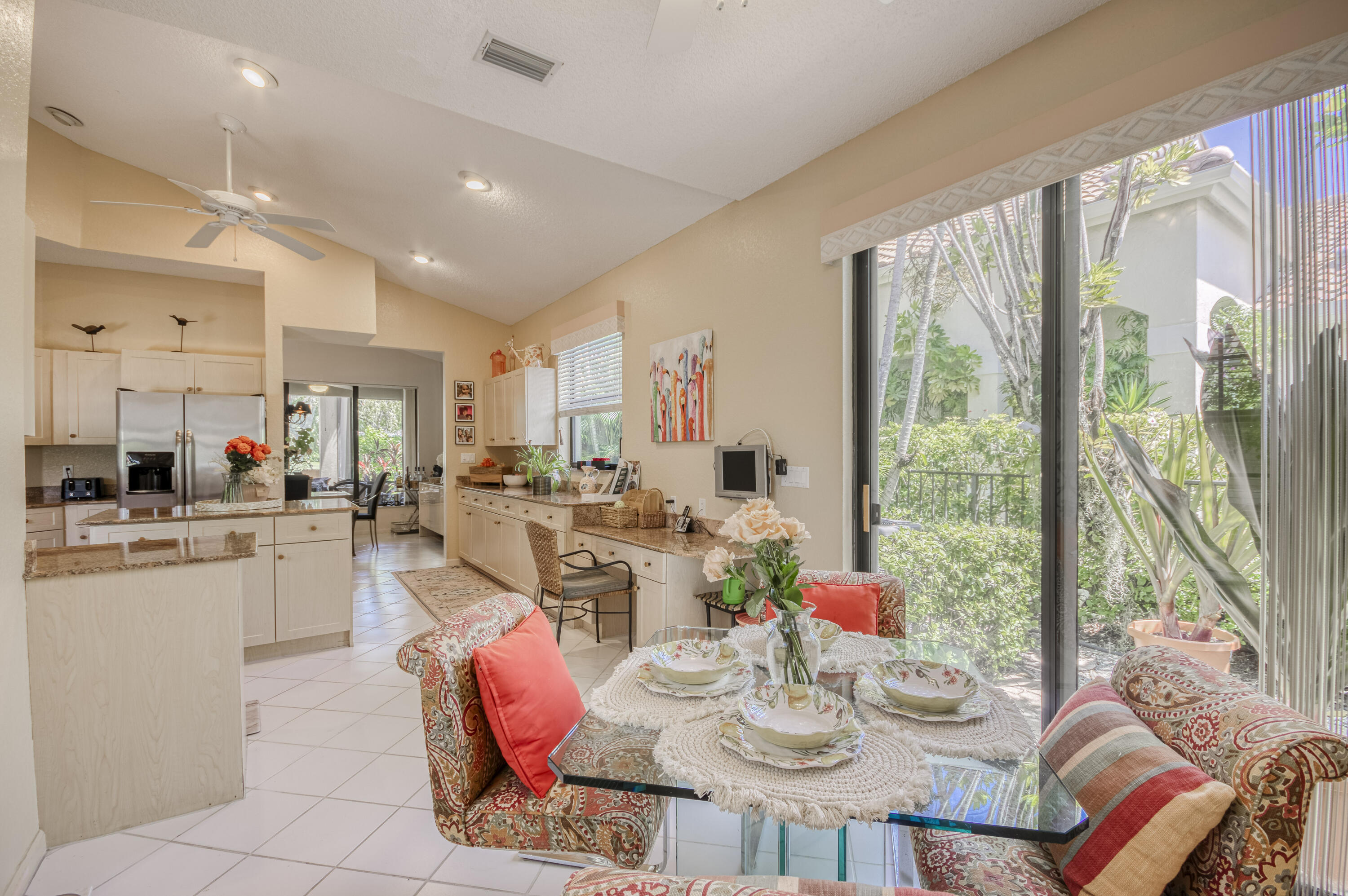 10080 Dover Carriage Lane