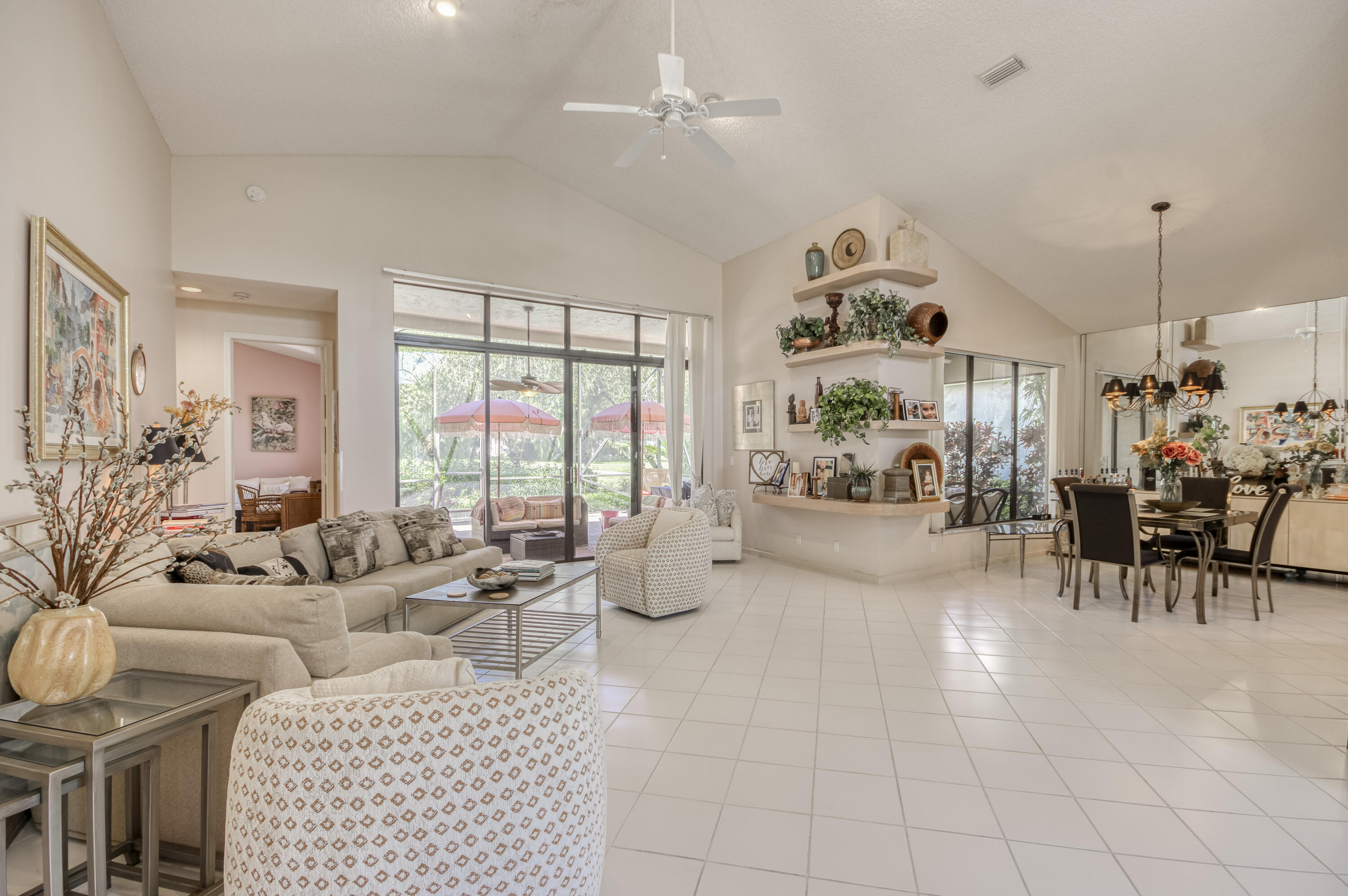 10080 Dover Carriage Lane